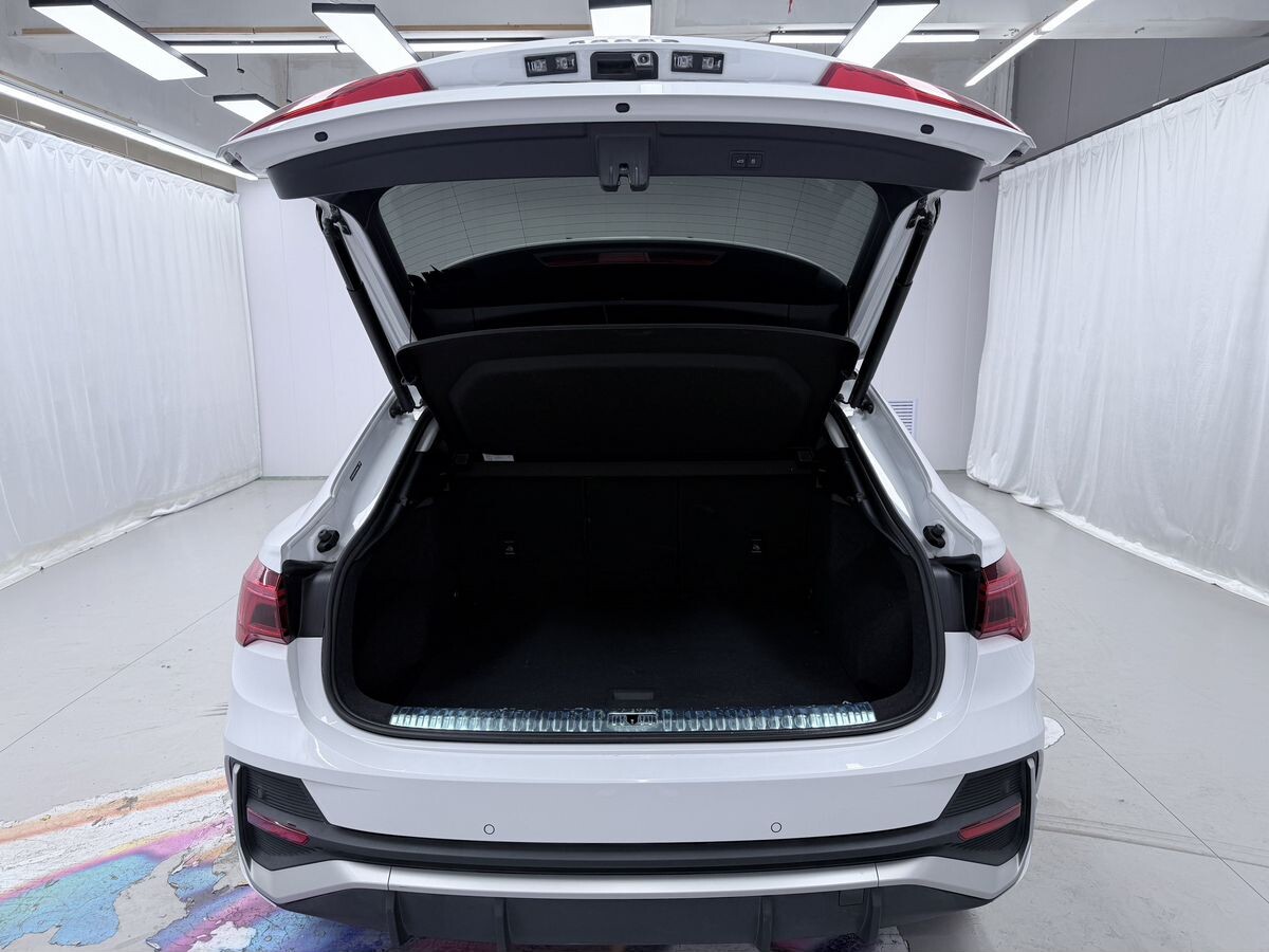 Audi Q3 Sportback 2022 - фото автомобиля