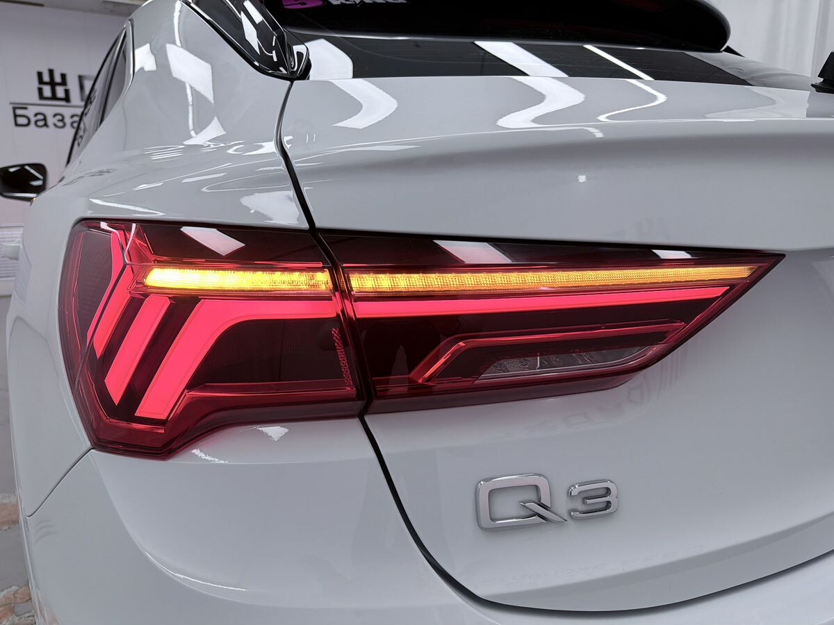 Audi Q3 Sportback 2022 - фото автомобиля