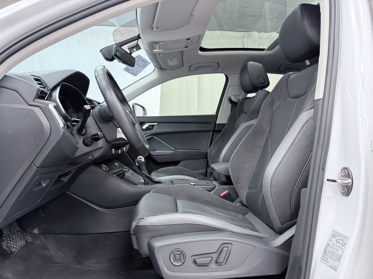 Audi Q3 Sportback 2022 - фото автомобиля