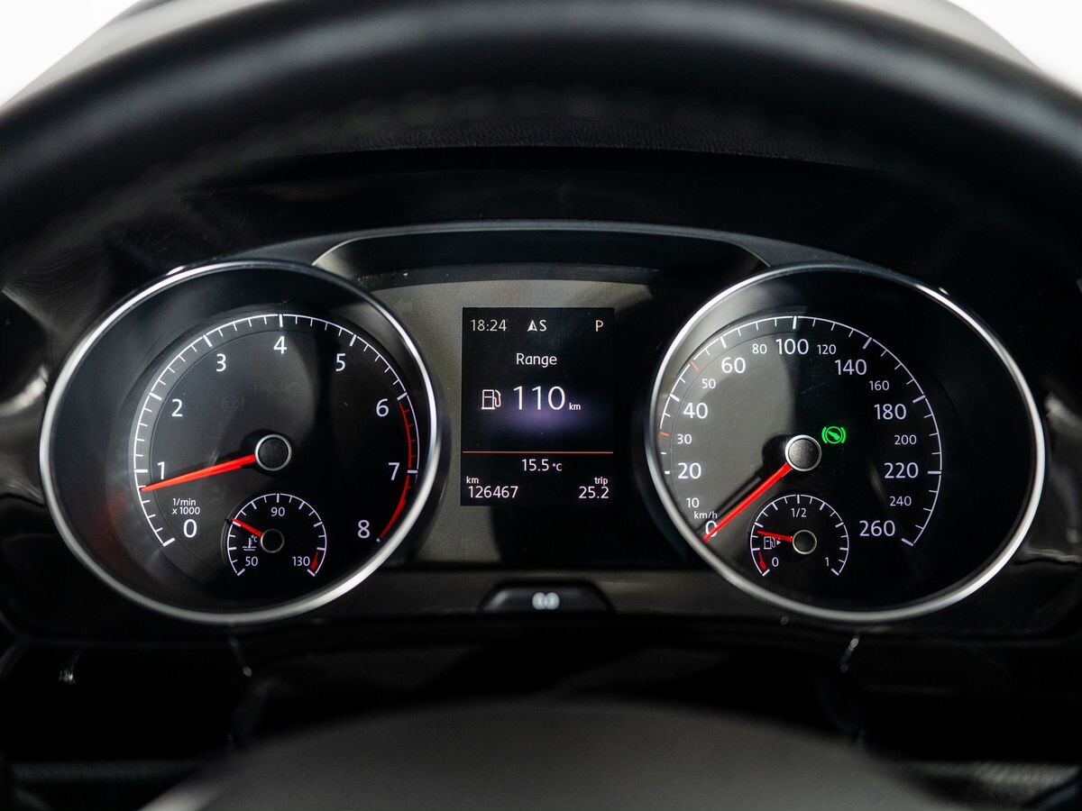 Volkswagen Touran 2015 - фото автомобиля