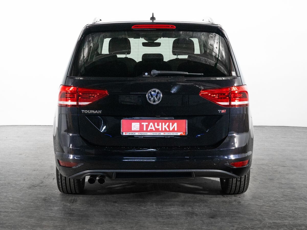 Volkswagen Touran 2015 - фото автомобиля
