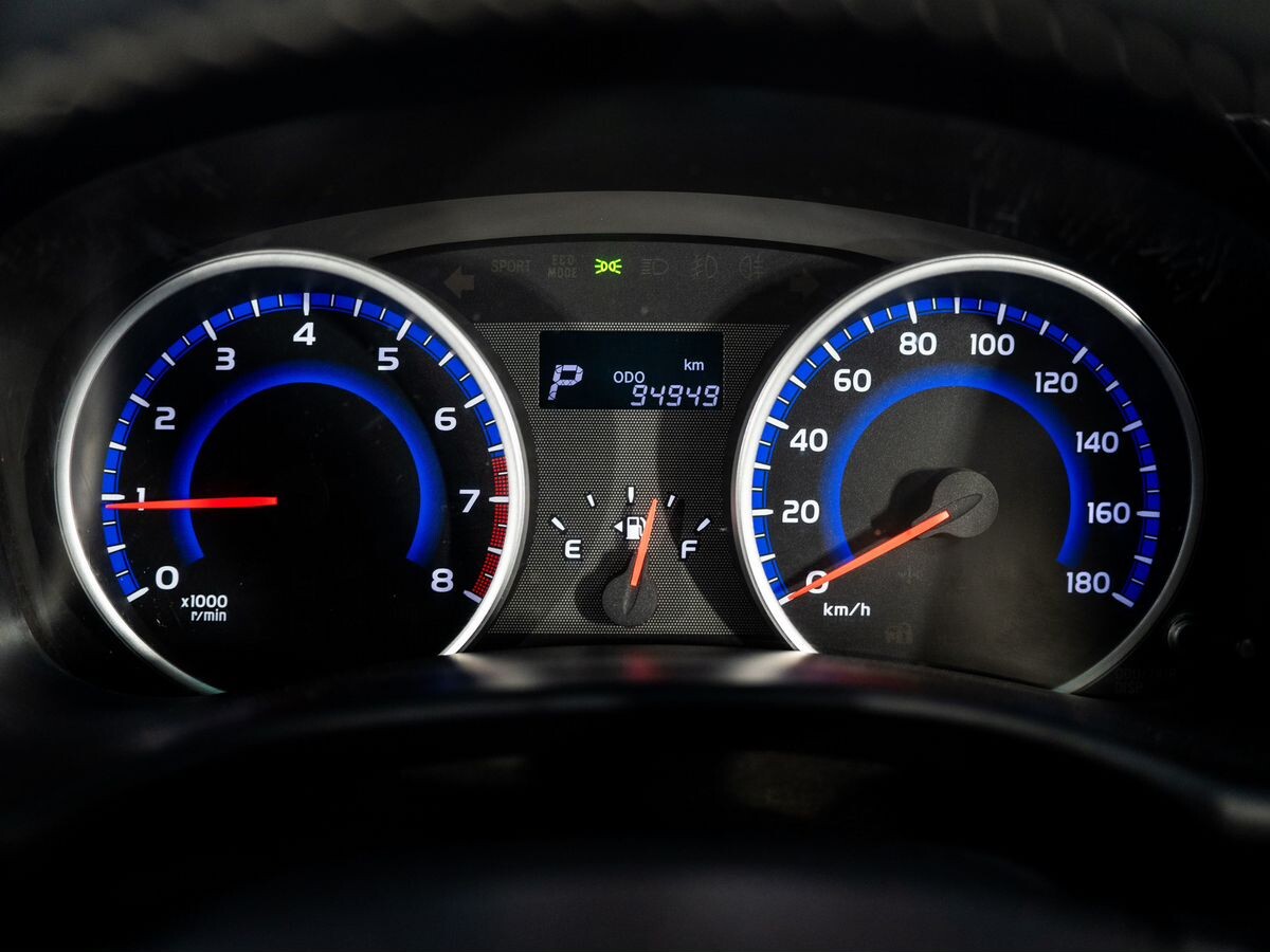 Toyota Wish 2016 - фото автомобиля