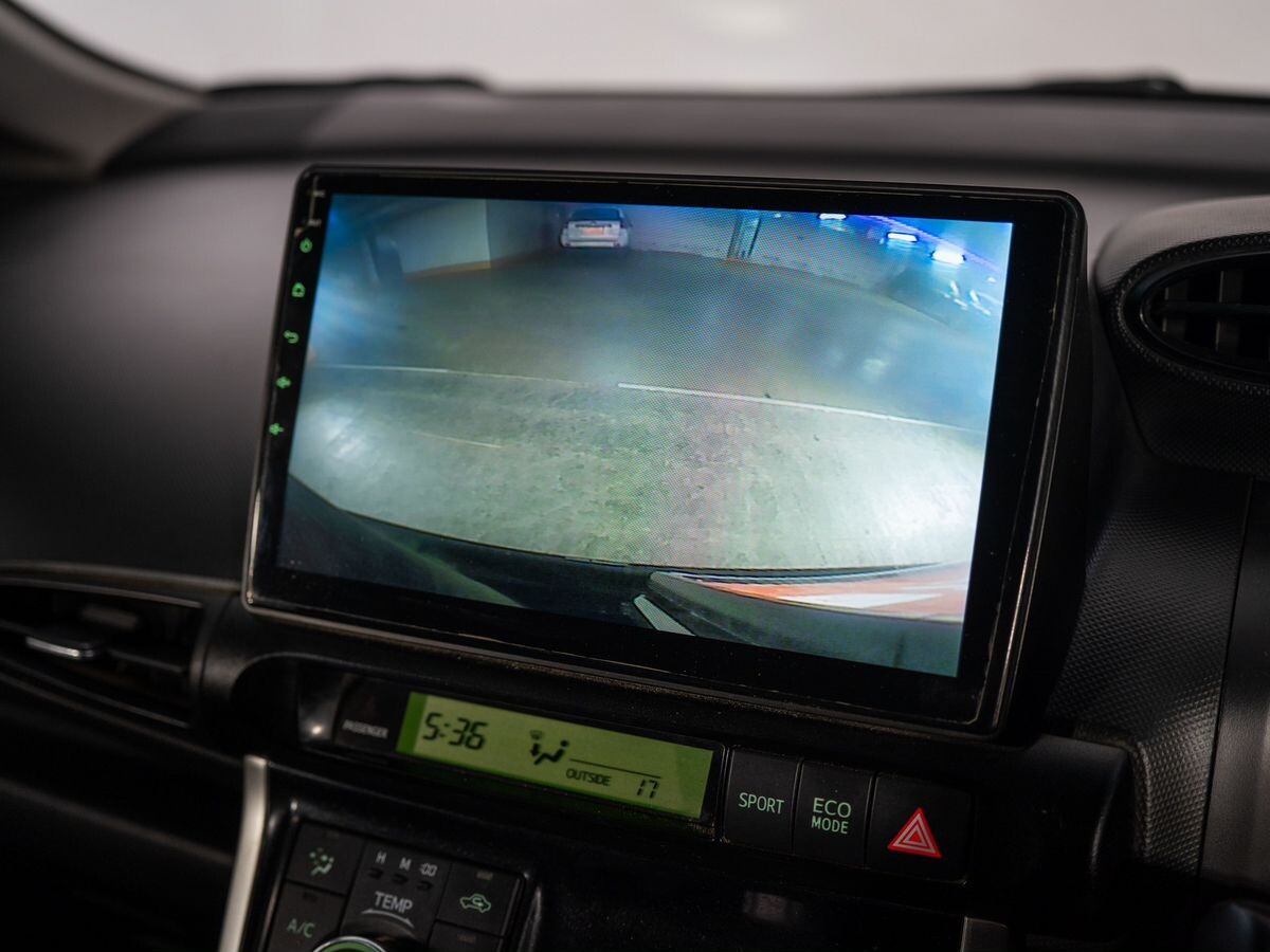 Toyota Wish 2016 - фото автомобиля