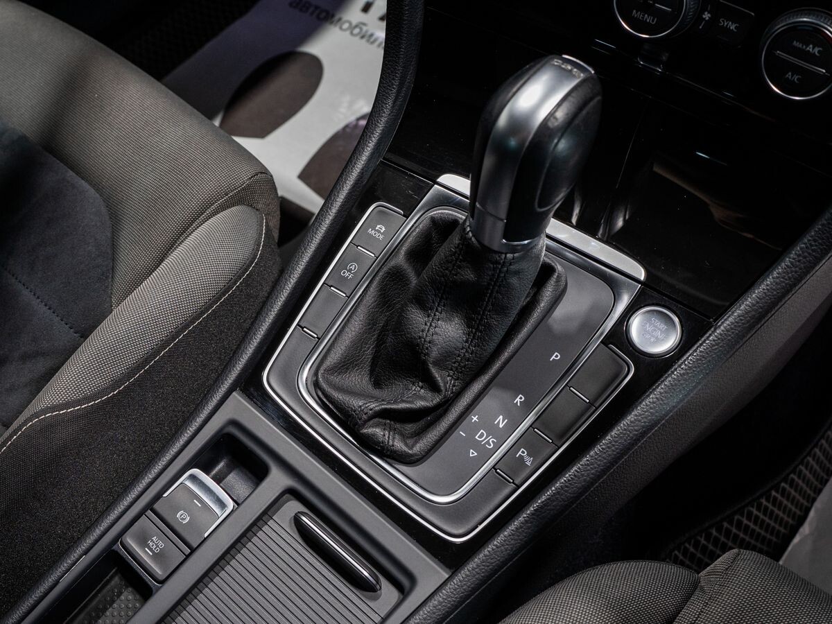 Volkswagen Golf 2014 - фото автомобиля