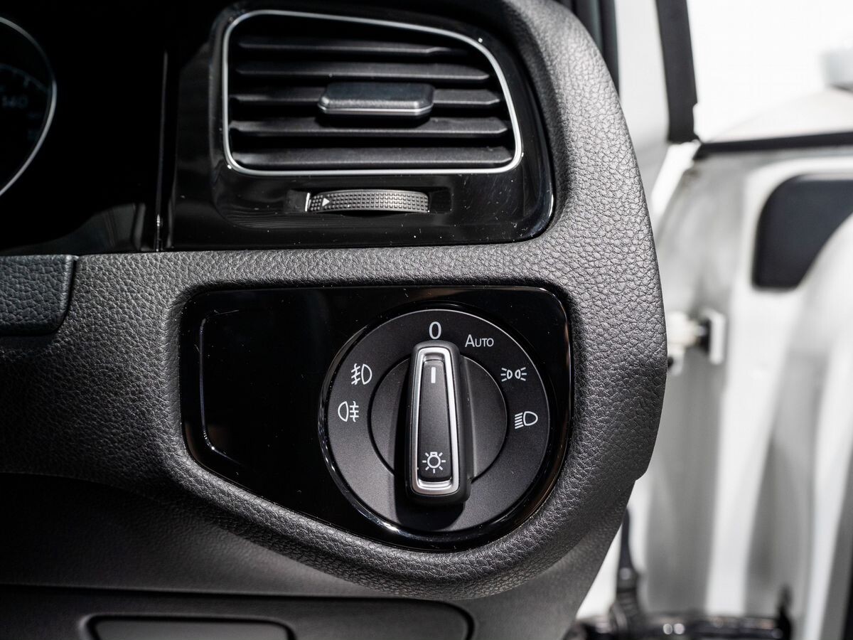 Volkswagen Golf 2014 - фото автомобиля