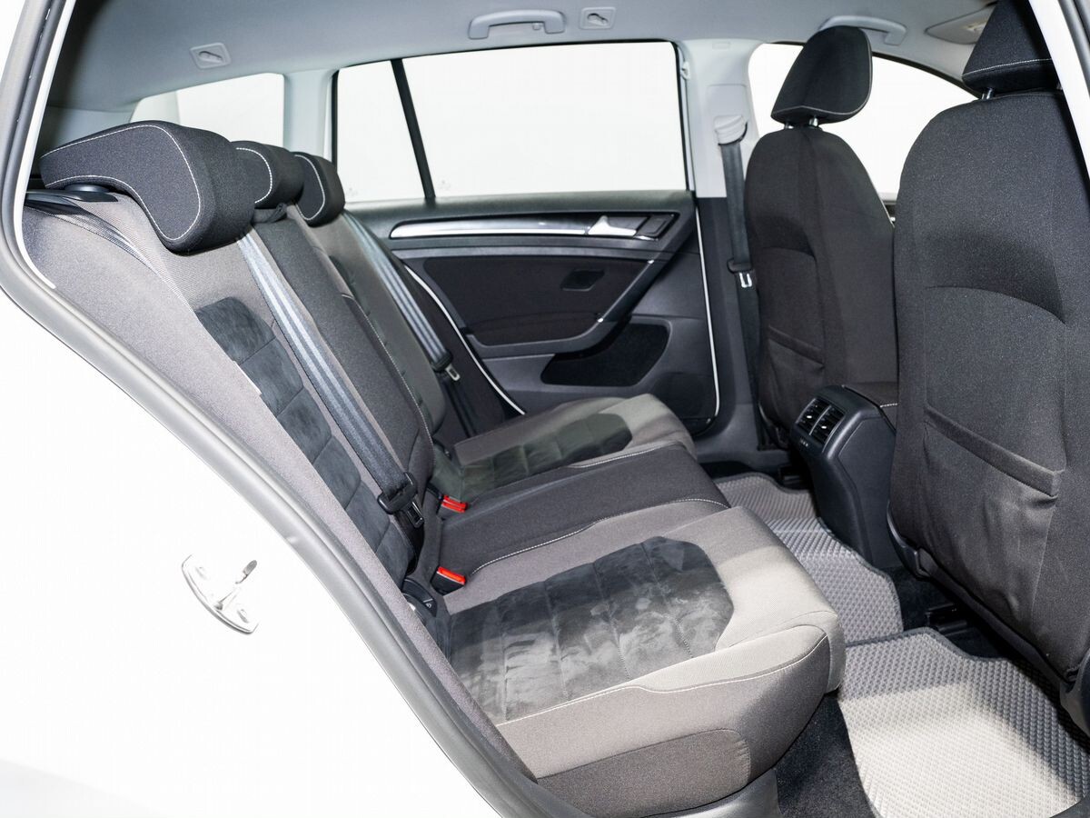 Volkswagen Golf 2014 - фото автомобиля