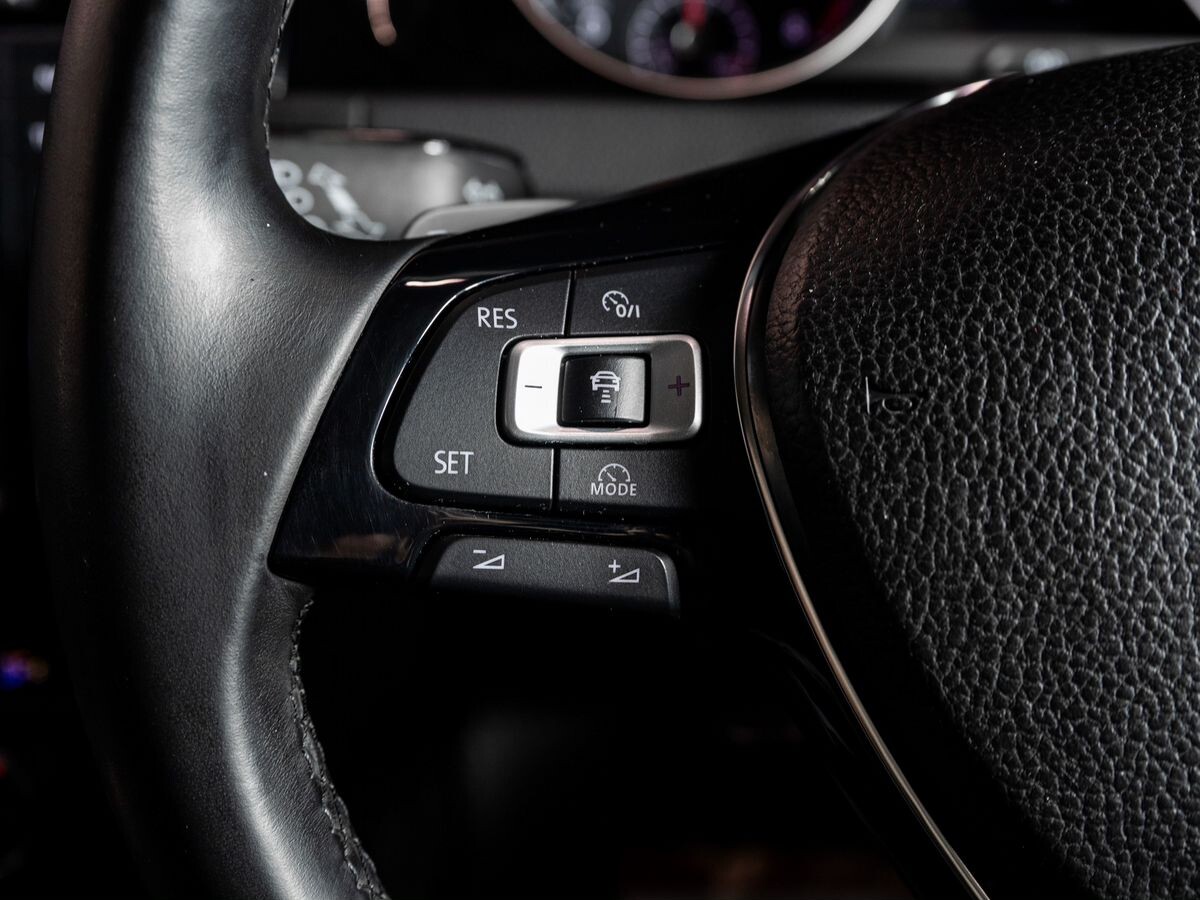 Volkswagen Golf 2014 - фото автомобиля