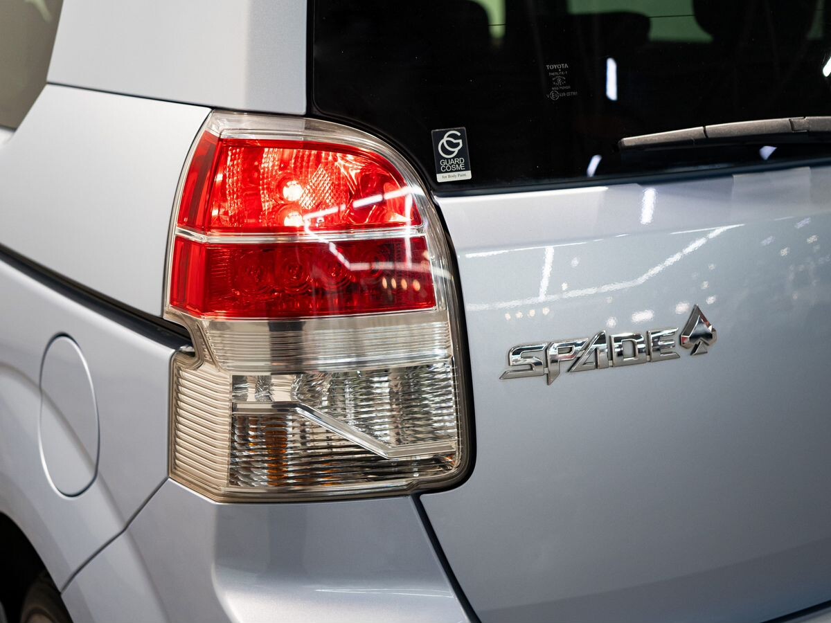 Toyota Spade 2013 - фото автомобиля