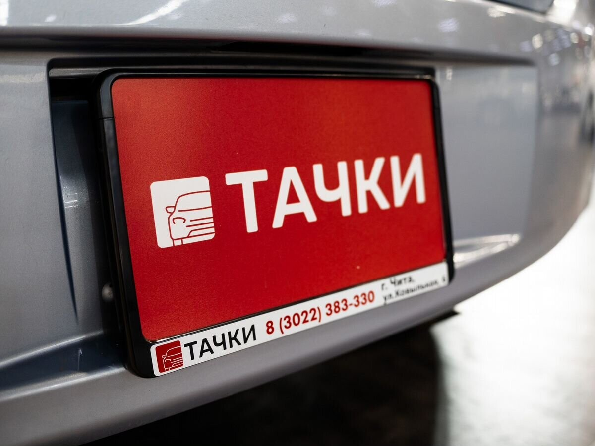 Toyota Spade 2013 - фото автомобиля