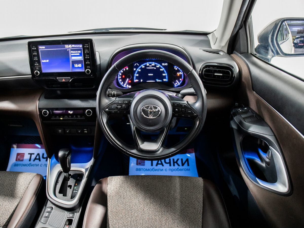 Toyota Yaris Cross 2021 - фото автомобиля
