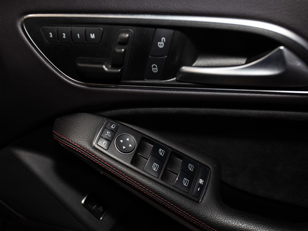 Mercedes-Benz CLA-Class 2015 - фото автомобиля