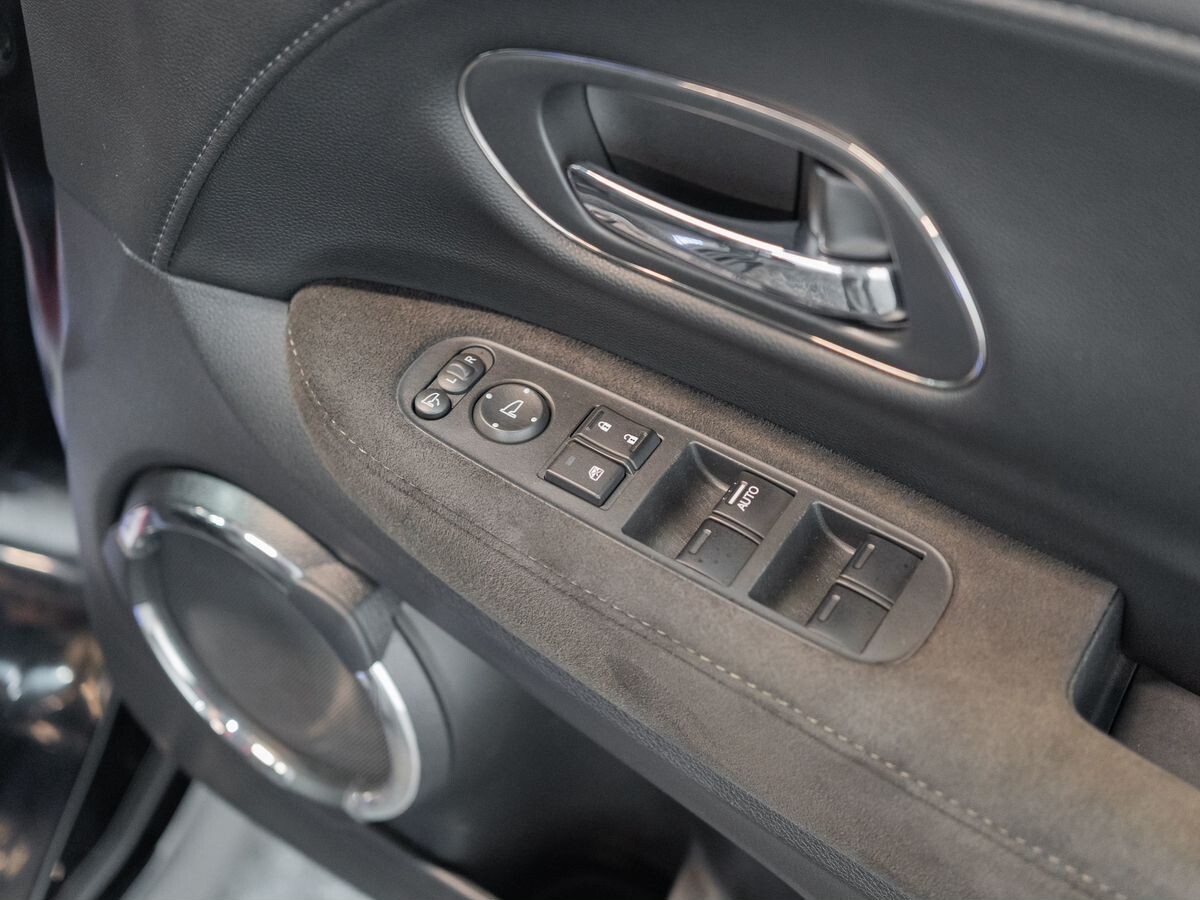 Honda Vezel 2017 - фото автомобиля