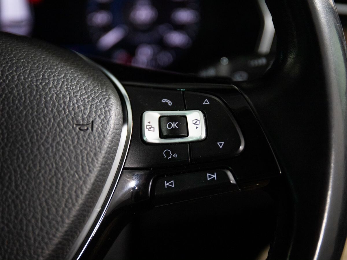 Volkswagen Passat 2017 - фото автомобиля