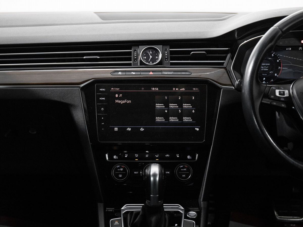 Volkswagen Passat 2017 - фото автомобиля