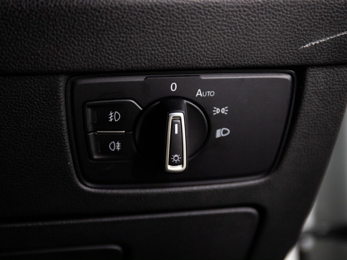 Volkswagen Passat 2017 - фото автомобиля