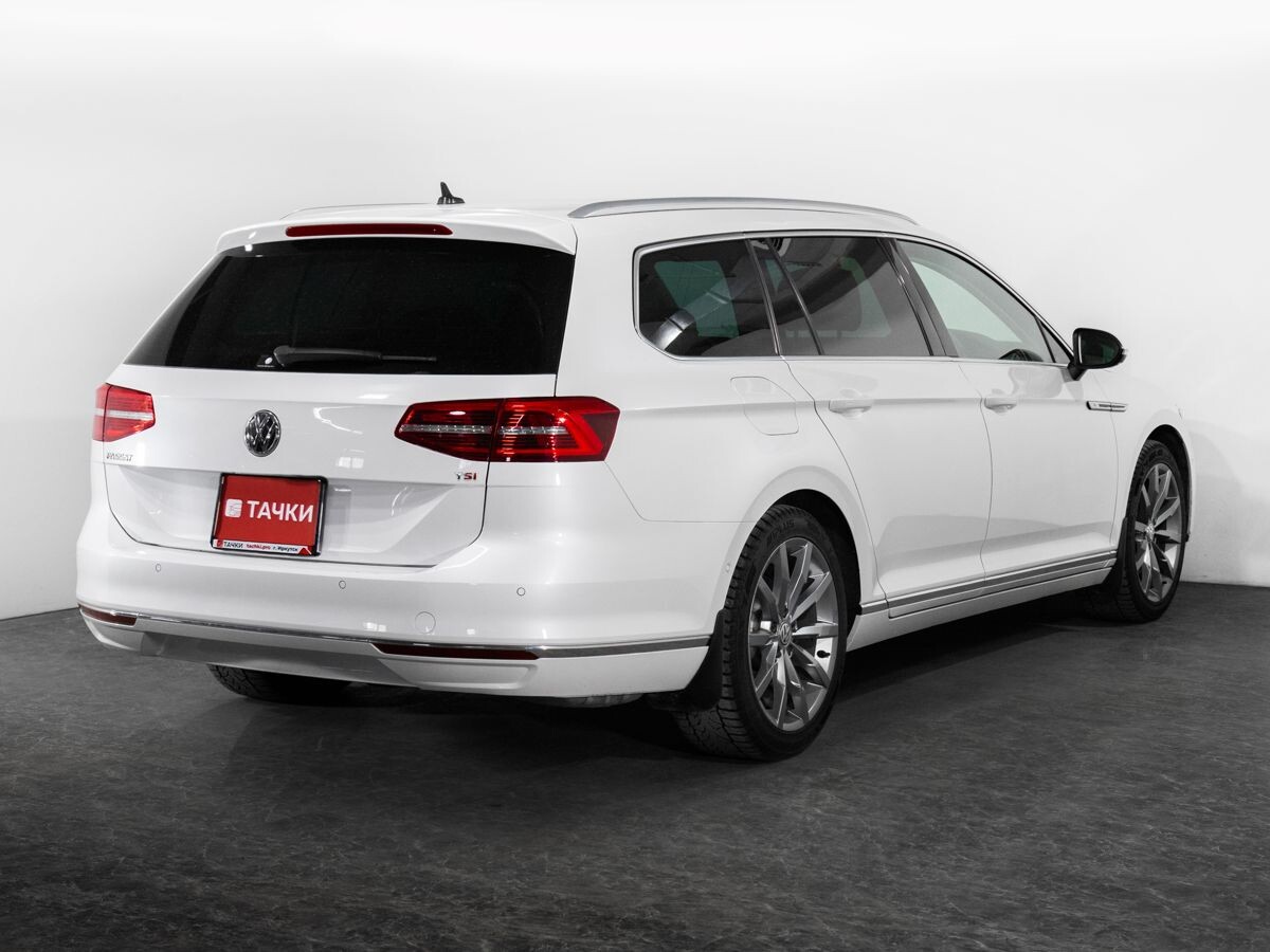 Volkswagen Passat 2017 - фото автомобиля