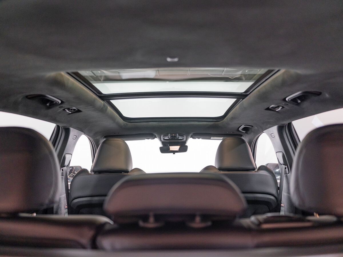 Geely Monjaro 2022 - фото автомобиля