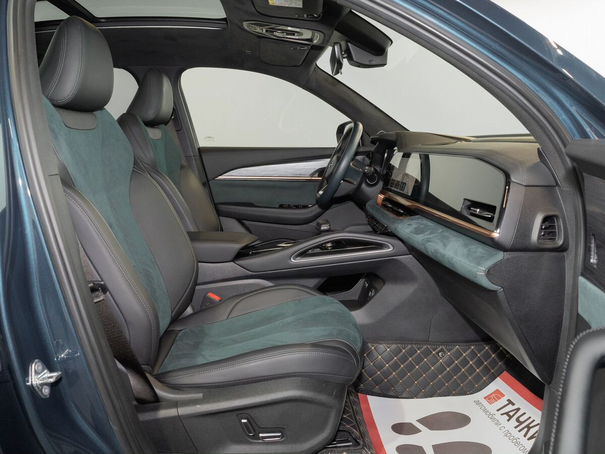 Geely Monjaro 2022 - фото автомобиля