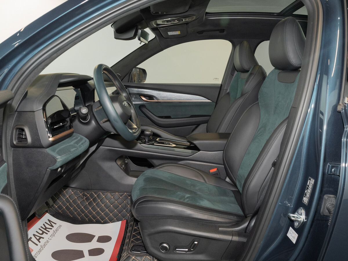 Geely Monjaro 2022 - фото автомобиля