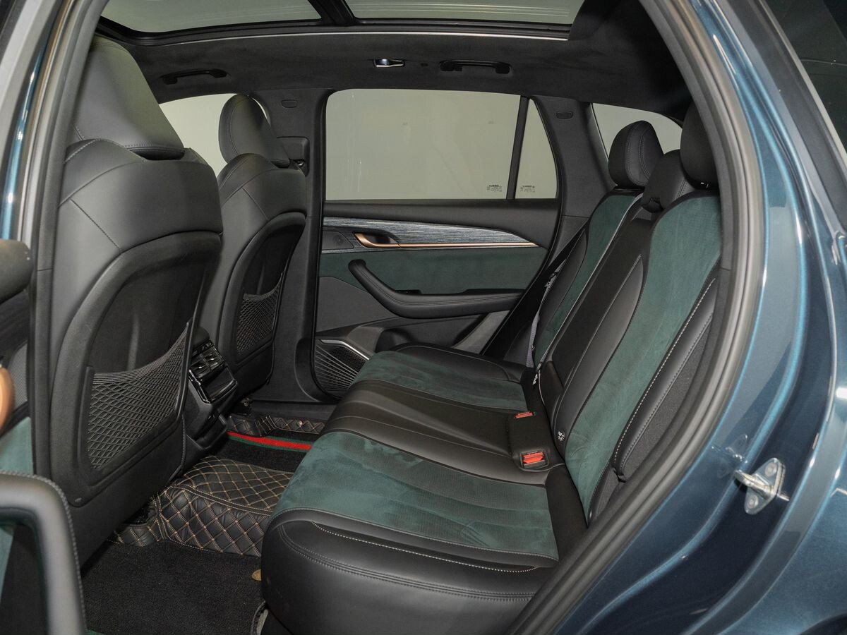 Geely Monjaro 2022 - фото автомобиля