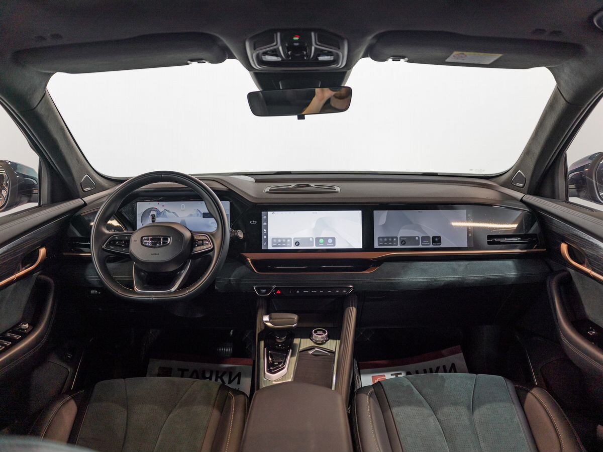 Geely Monjaro 2022 - фото автомобиля