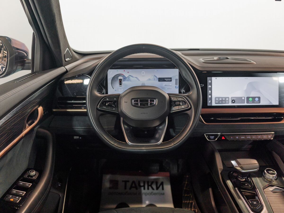 Geely Monjaro 2022 - фото автомобиля