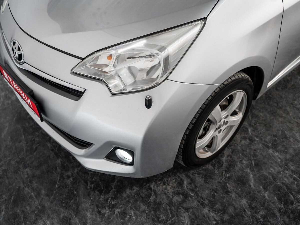 Toyota Ractis 2011 - фото автомобиля