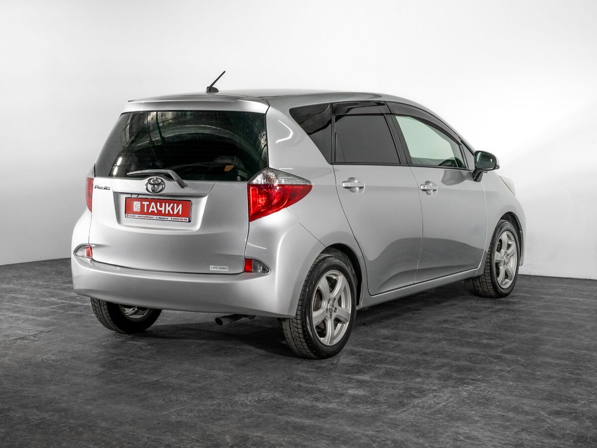 Toyota Ractis 2011 - фото автомобиля