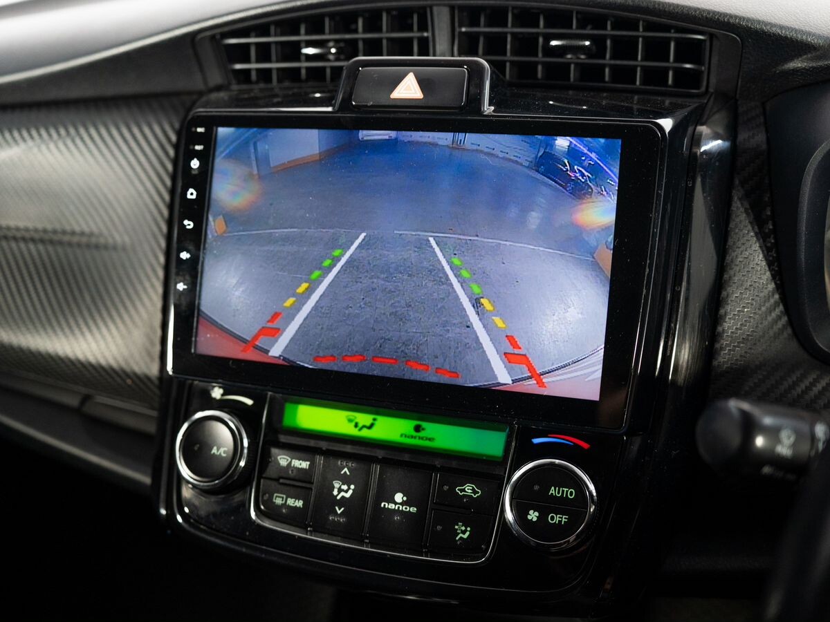 Toyota Corolla Fielder 2014 - фото автомобиля