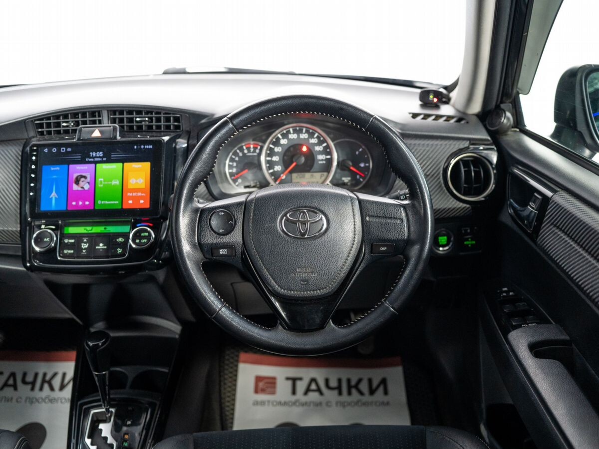 Toyota Corolla Fielder 2014 - фото автомобиля