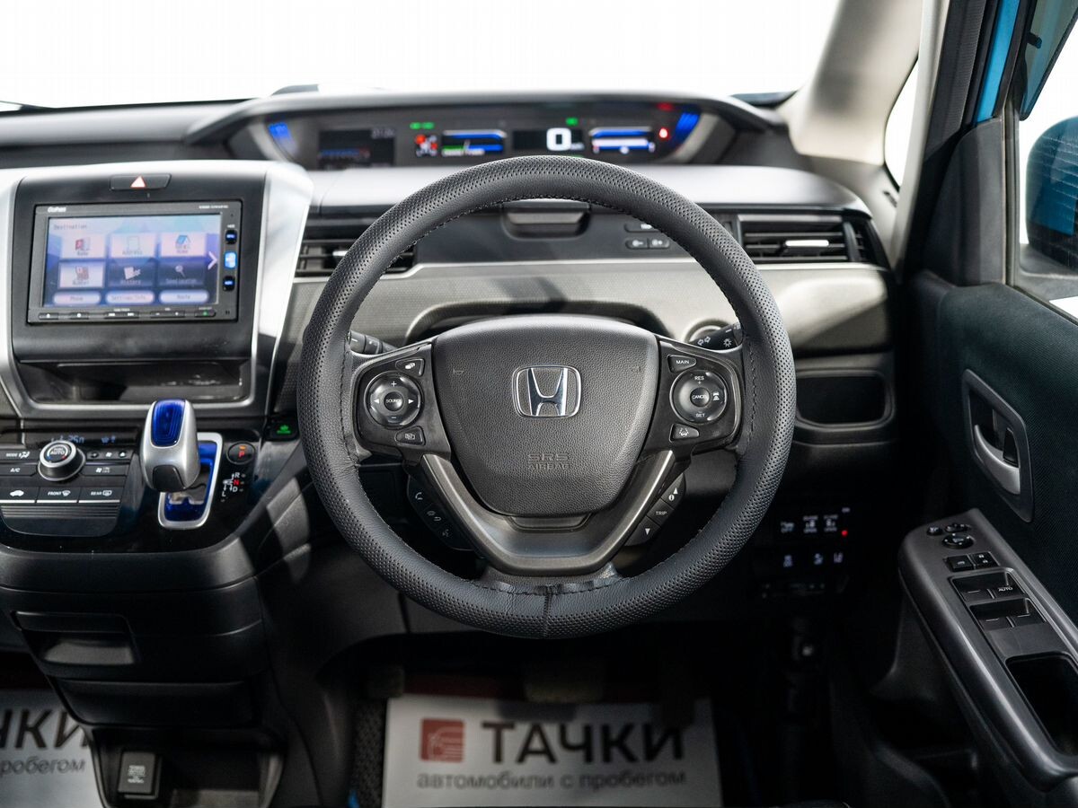 Honda Freed 2016 - фото автомобиля