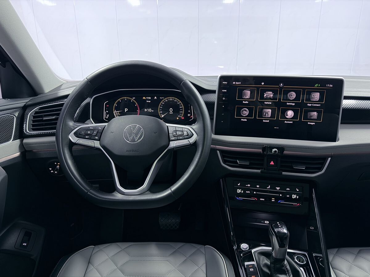 Volkswagen Tayron 2022 - фото автомобиля