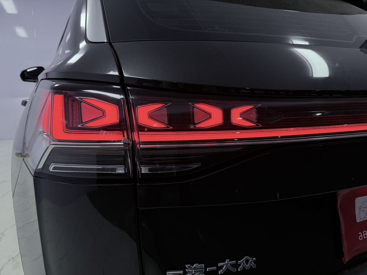 Volkswagen Tayron 2022 - фото автомобиля