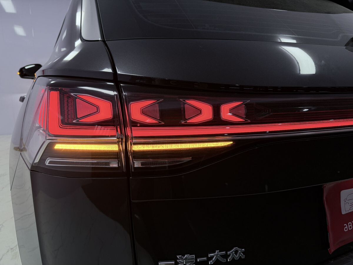 Volkswagen Tayron 2022 - фото автомобиля