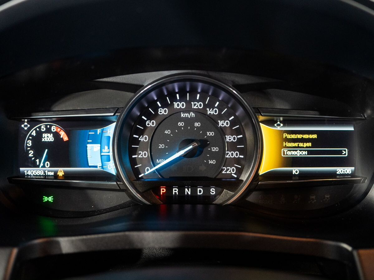 Ford Explorer 2017 - фото автомобиля