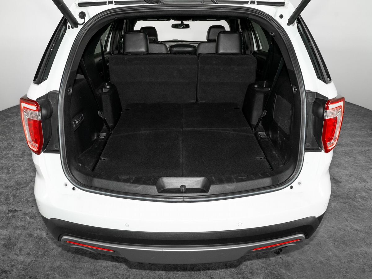 Ford Explorer 2017 - фото автомобиля