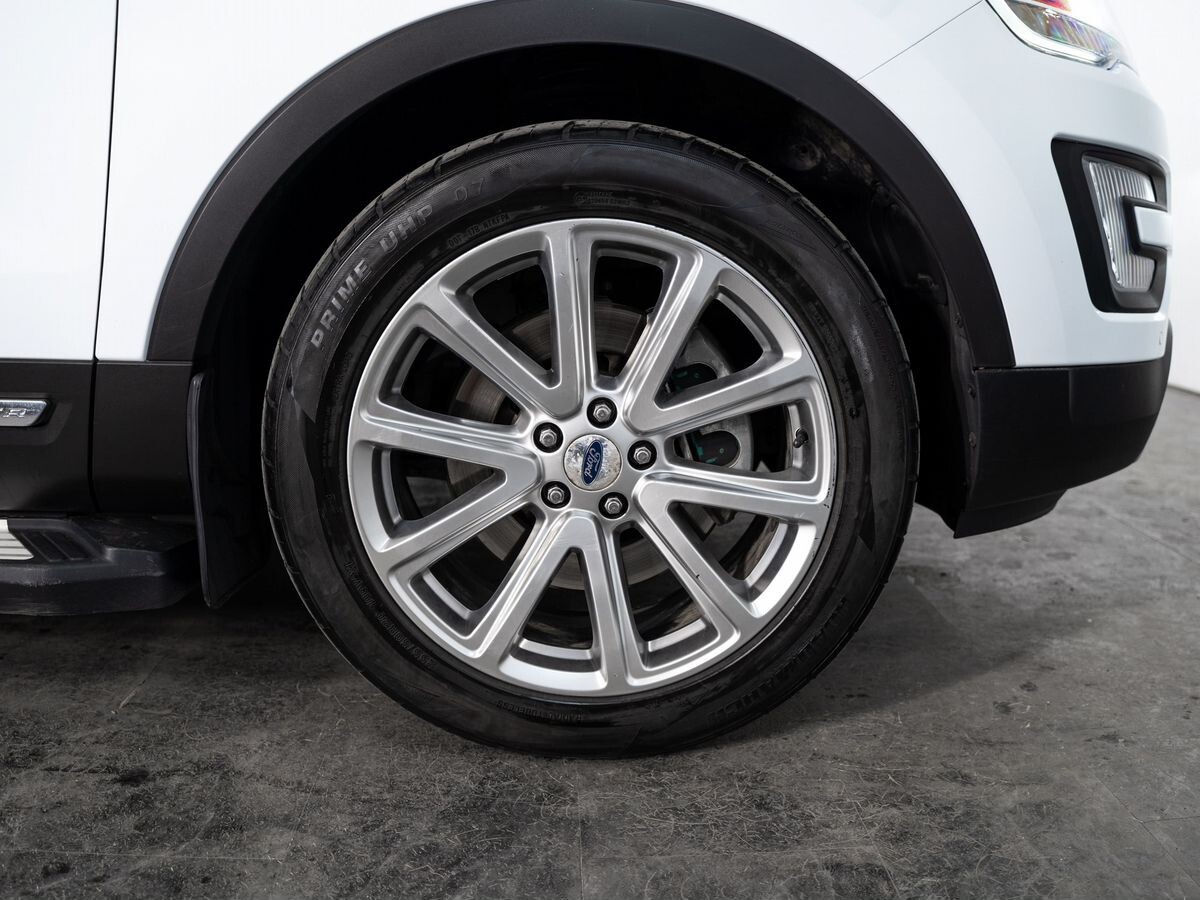 Ford Explorer 2017 - фото автомобиля