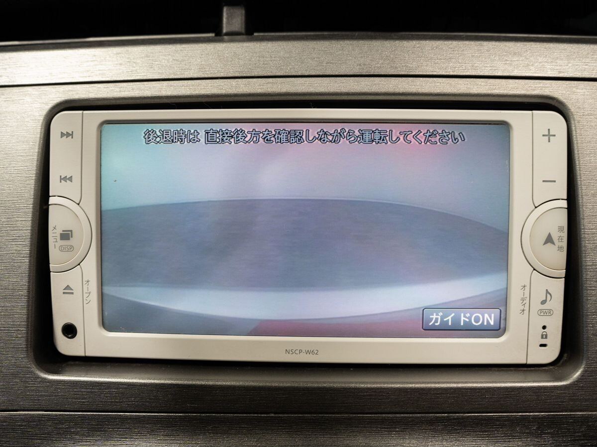 Toyota Prius 2012 - фото автомобиля