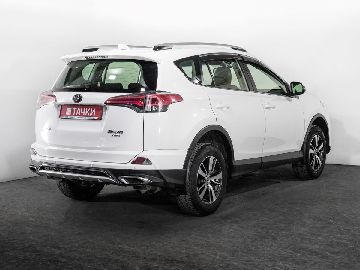 Toyota RAV4 2016 - фото автомобиля