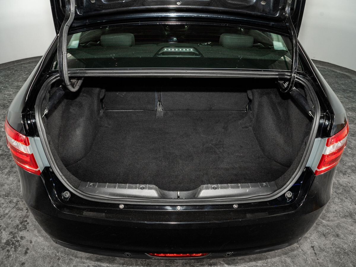 Лада Веста 2020 - фото автомобиля