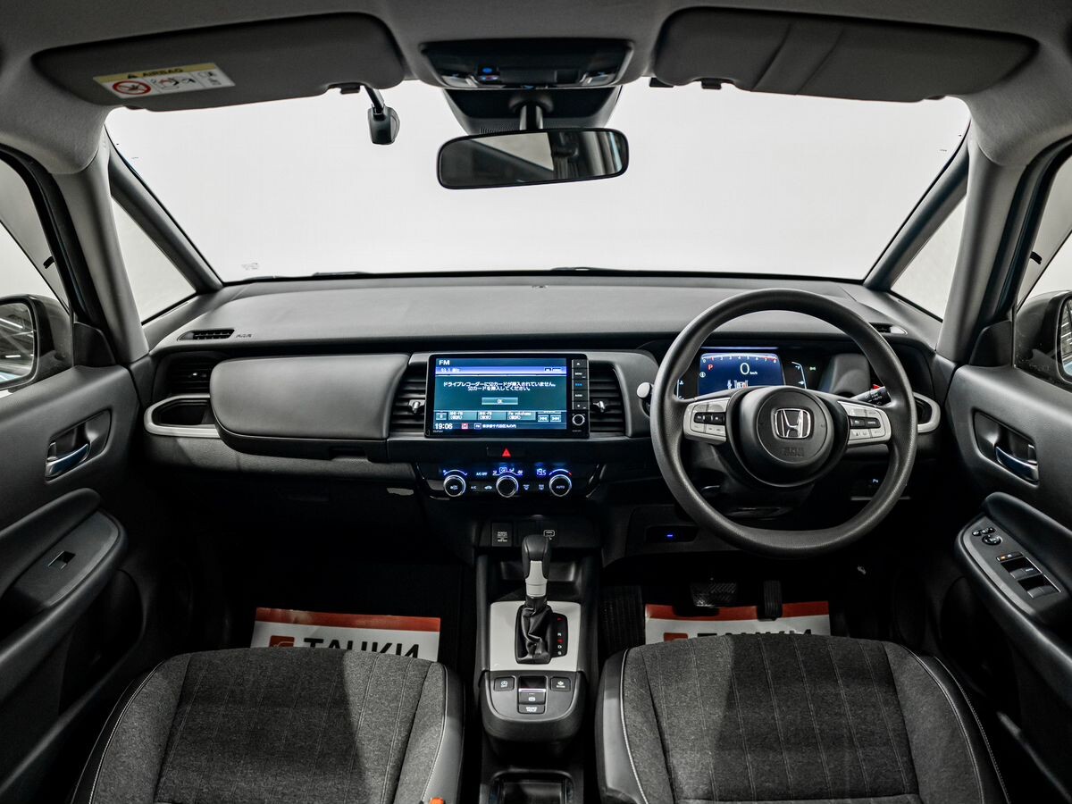 Honda Fit 2020 - фото автомобиля