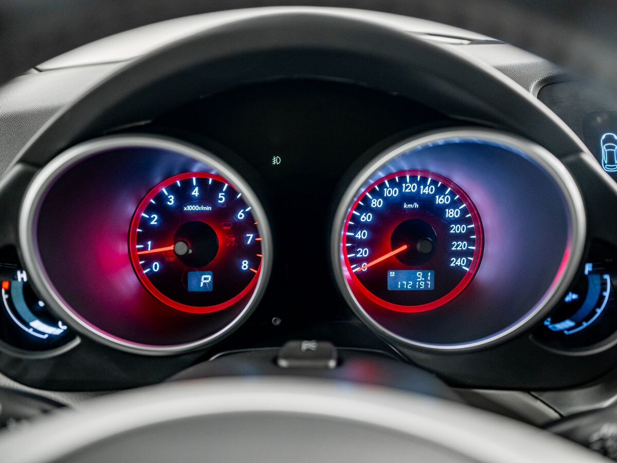 Subaru Tribeca 2011 - фото автомобиля