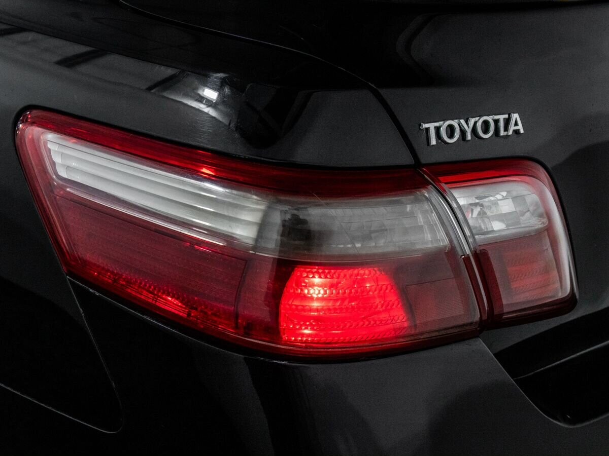 Toyota Camry 2006 - фото автомобиля