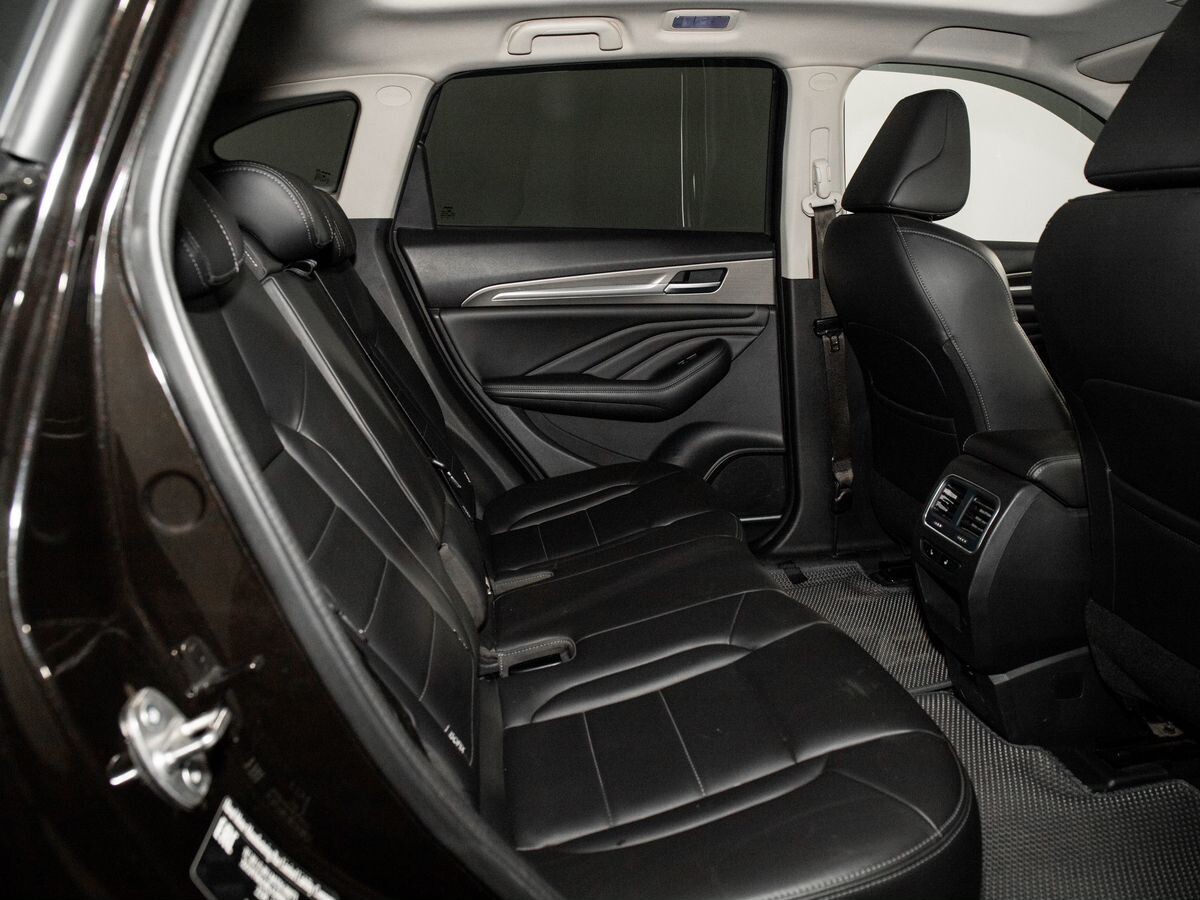 Haval F7 2019 - фото автомобиля