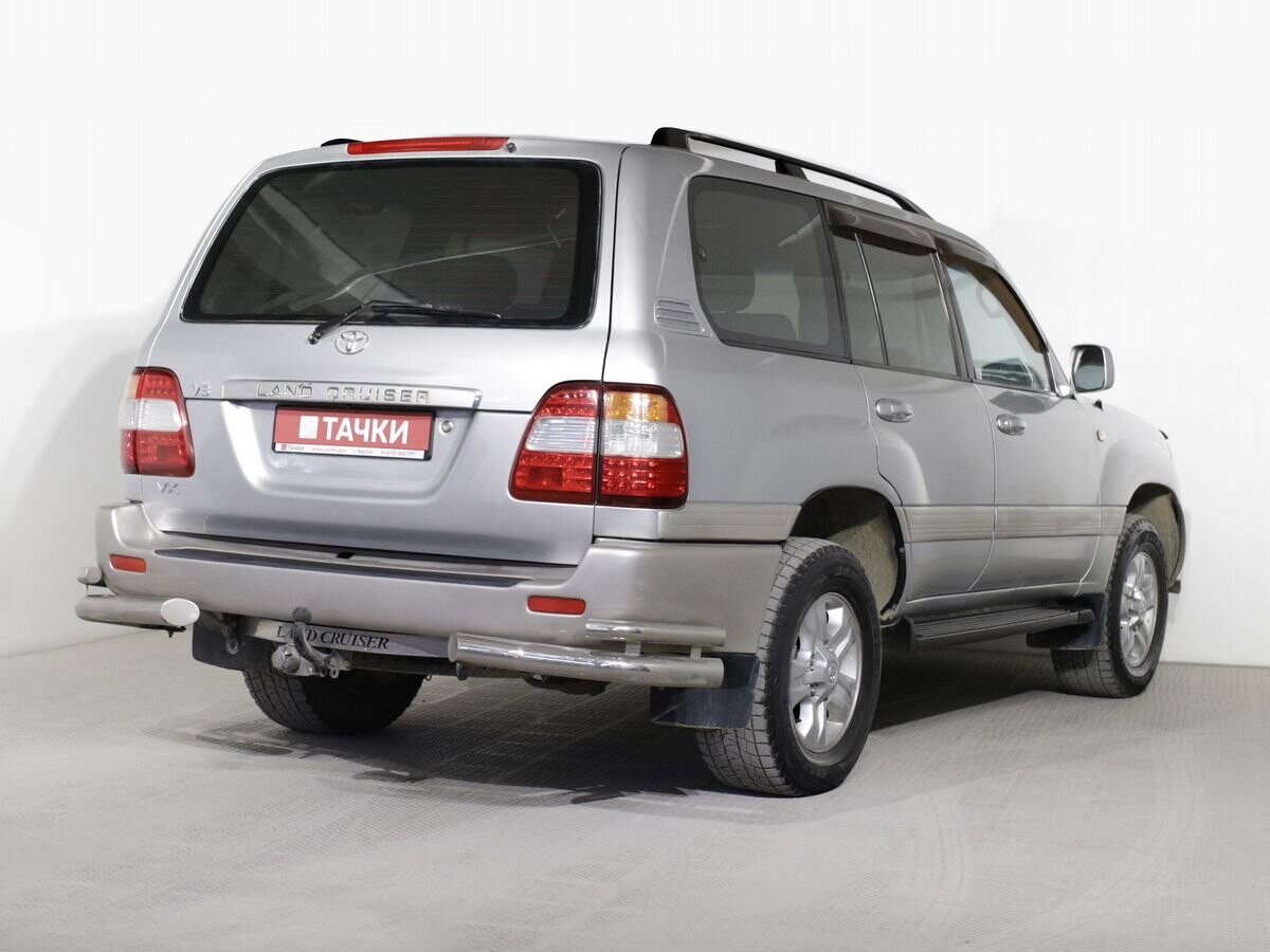 Toyota Land Cruiser 2005 - фото автомобиля