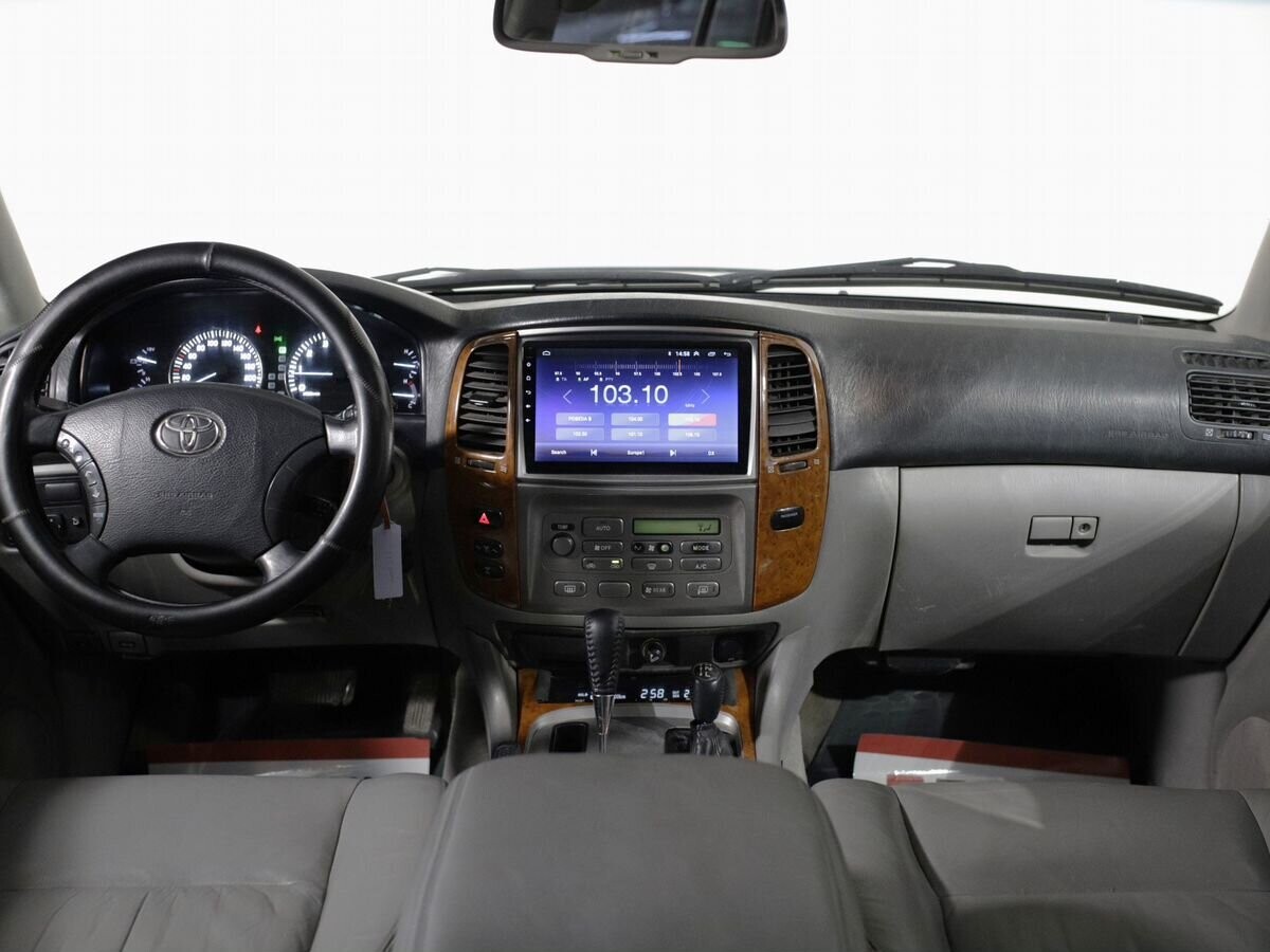 Toyota Land Cruiser 2005 - фото автомобиля