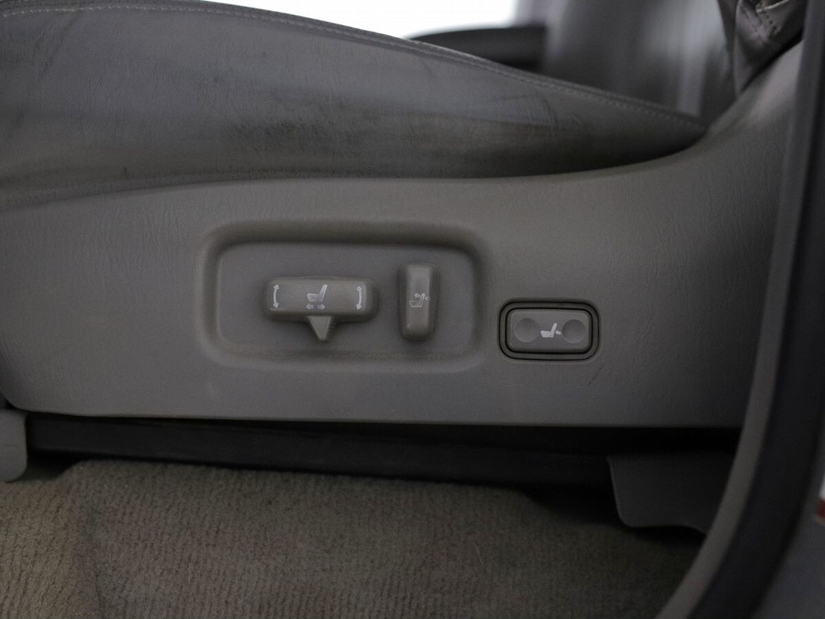 Toyota Land Cruiser 2005 - фото автомобиля