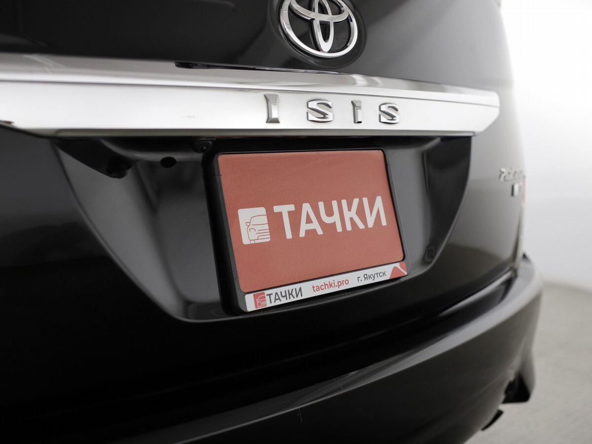 Toyota Isis 2012 - фото автомобиля