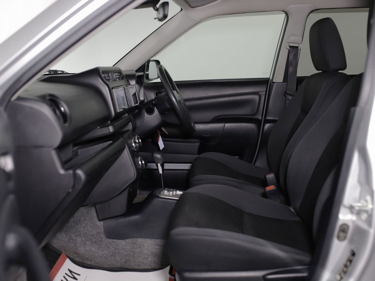 Toyota Succeed 2020 - фото автомобиля