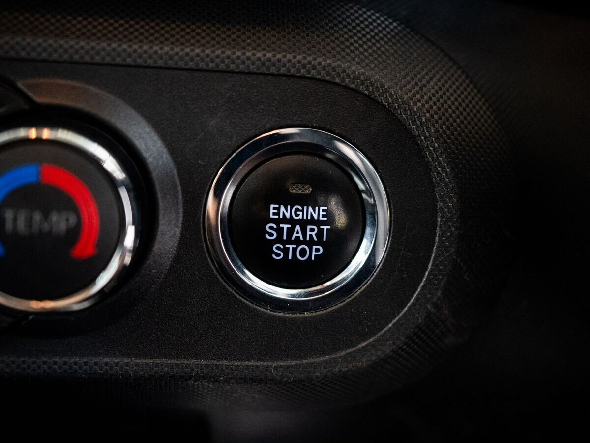 Toyota Raize 2019 - фото автомобиля